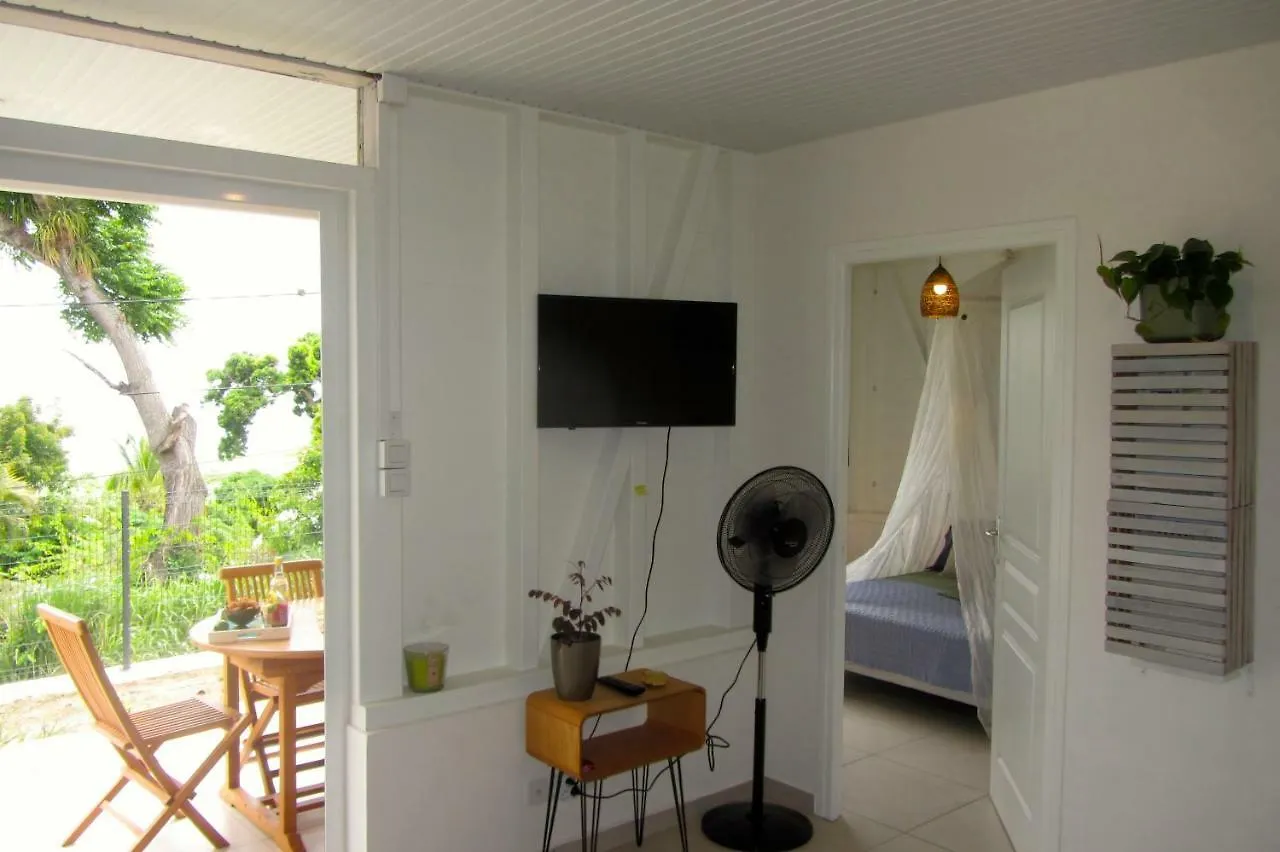 Hébergement de vacances Or bleu-Bungalow volcan Soufriere-Vue sur mer Saint-Claude